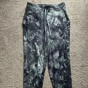 Lululemon: 7/8 Ready to Rulu high rise jogger